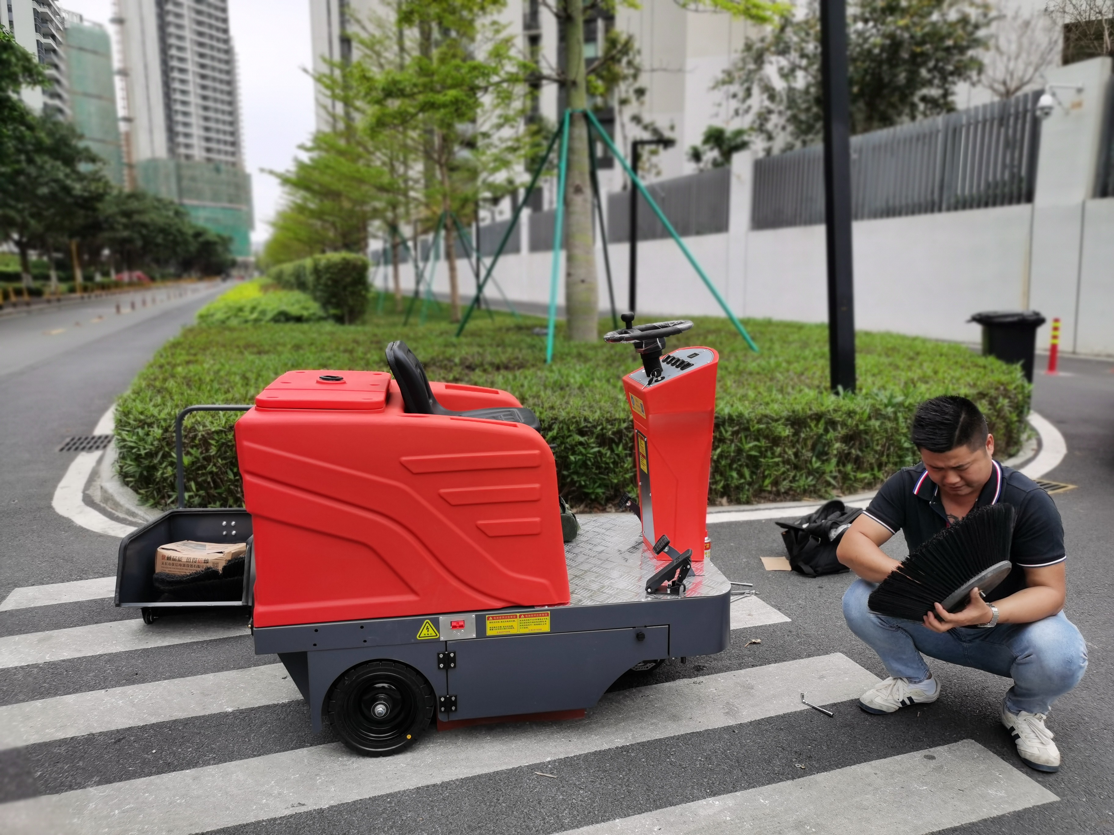 1765182601972311.jpg 1765182601972311.jpg